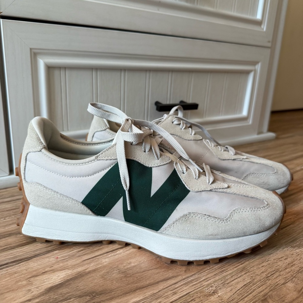 New Balance Men's 327s